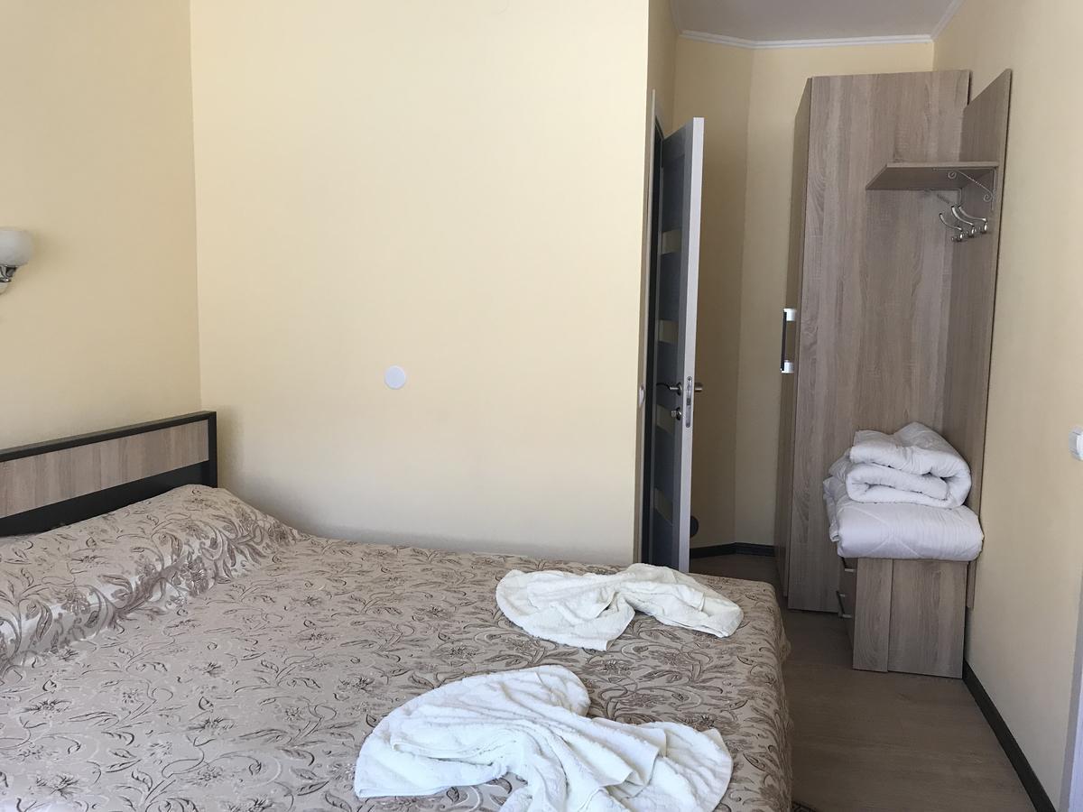 Gostynnyi Dvir Cottage Тернопіль Екстер'єр фото
